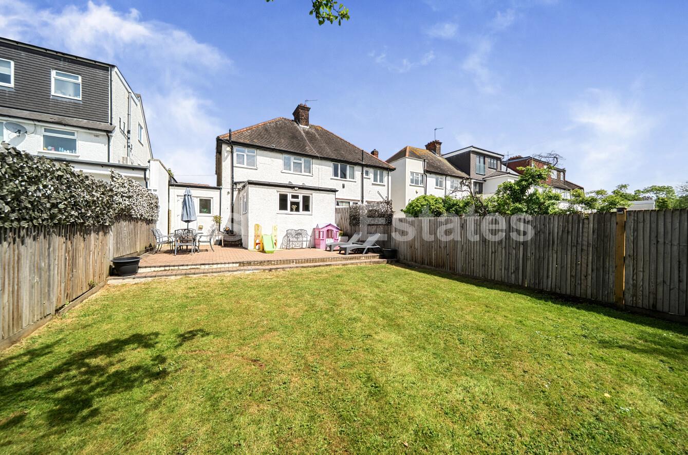 Tithe Walk, Mill Hill, NW7, London